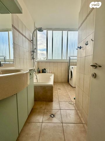 דירה, המניין הראשון, עמידר, נס ציונה