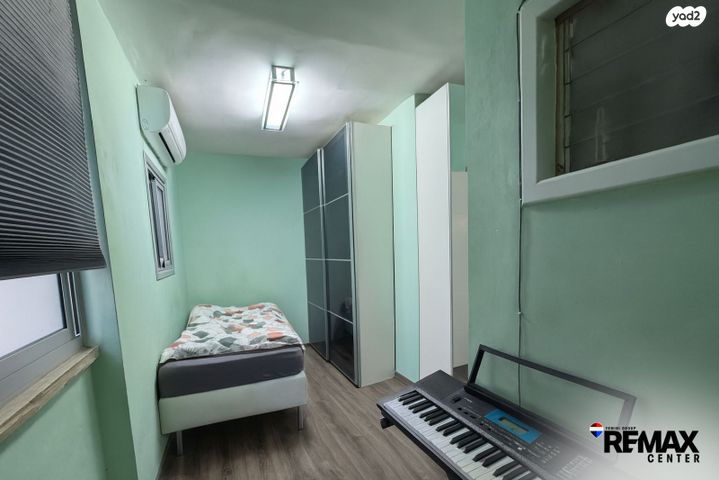 דירה, קרן קיימת לישראל, אברמוביץ', ראשון לציון