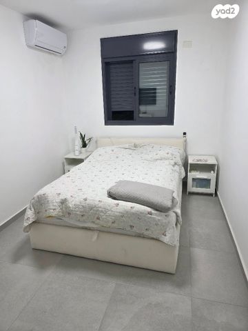 דירה, אנילביץ' 11, לב העיר, בת ים