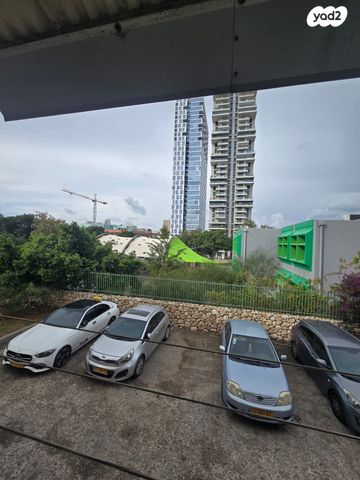 דירה, הרב לוי 13, רמת הנשיא, בת ים