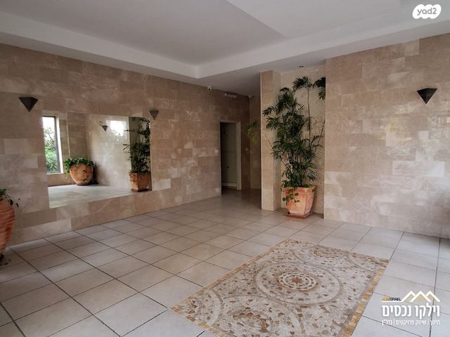 דירה, ישראל שחר, ב' / צפון מערב העיר, רחובות