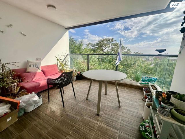 סמטת אביבים 