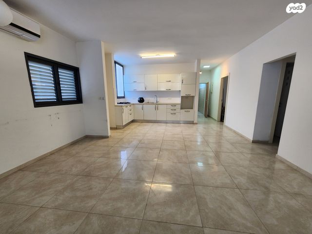 שדרת התמרים 