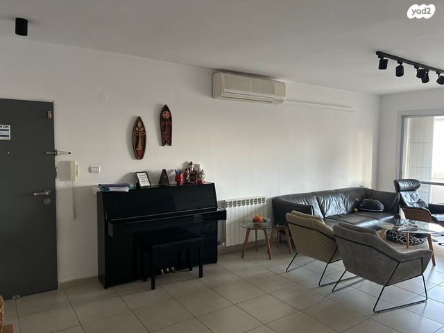 דירה, פרופ' יעקב פולוצקי, גילה, ירושלים