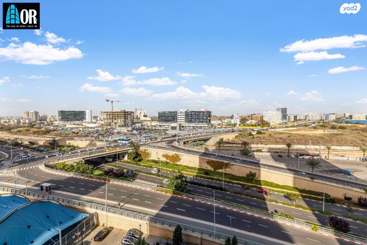 דירה, יעקב תמרי, חצרות המושבה, רחובות