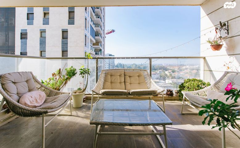 דירה, שלמה אלירז, ראשון לציון