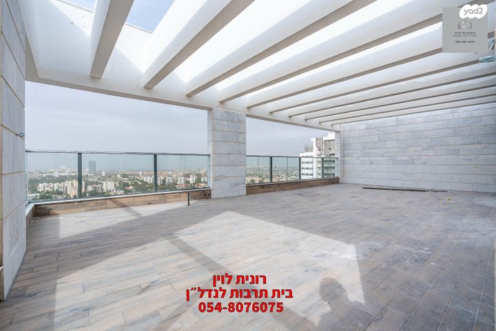 גג/ פנטהאוז, מלחמת ששת הימים, מרכז העיר, חדרה