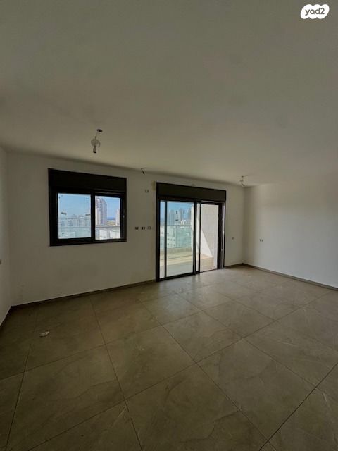 דירה, קרל פופר 8, קרית המדע, נתניה