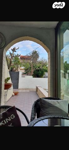 דירת גן, אבא ברדיצ'ב 6, אזור הבילויים, רמת גן