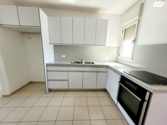 דירה, הלוח העברי, מודיעין מכבים רעות