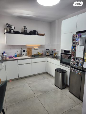 דירה, מתחם 1200, הוד השרון