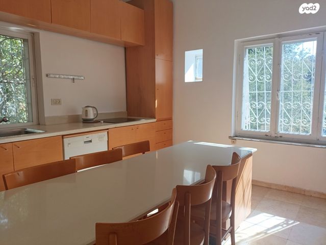 דירה, מסריק, עמק רפאים, המושבה הגרמנית, ירושלים