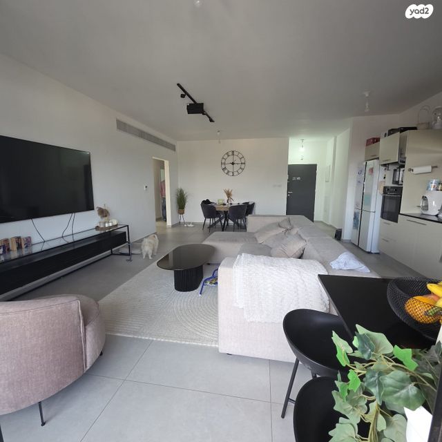 דירה, סמטת המעלות, נווה מגן, רמת השרון