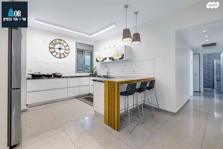 דירת גן, יוסי בנאי, קרית האמנים, מצליח, רמלה