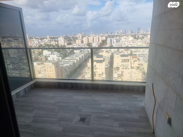 דירה, יעקב פיכמן, קרית אילון, חולון