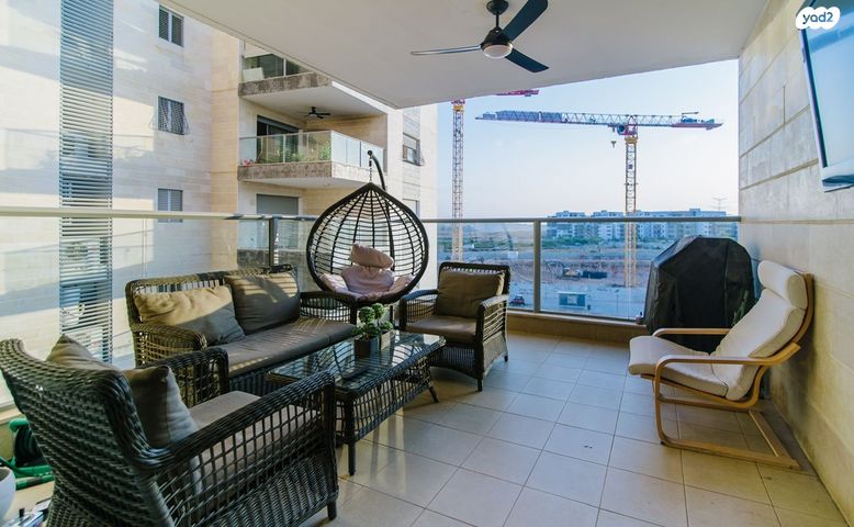 דירה, גולדה מאיר, פסגות אפק, ראש העין