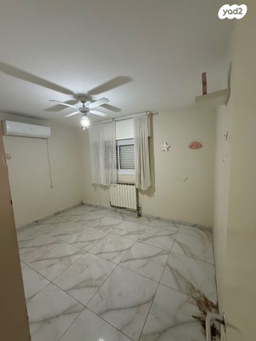 דירה, אבשלום חביב 1, ארמון הנציב, תלפיות מזרח, ירושלים