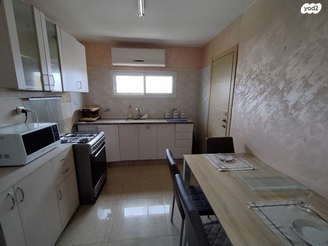 צאלים, מערב 1