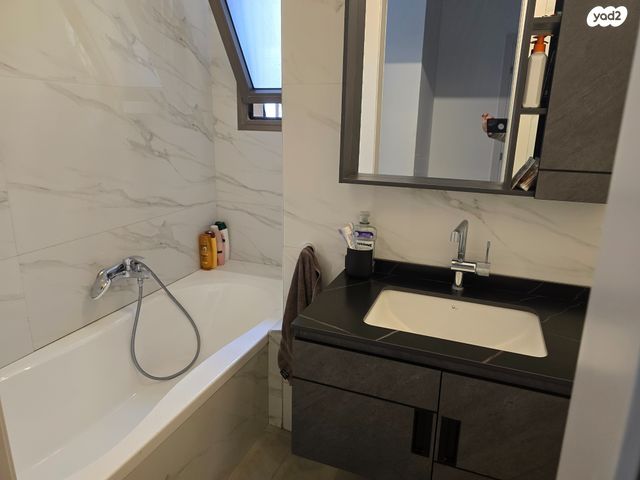 גג/ פנטהאוז, רשב"י 22, אלעד