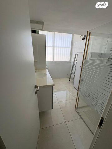 דירה, שדרות העצמאות, רוטשילד עצמאות, בת ים