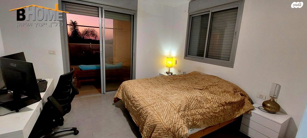 דירה, קדימה צורן