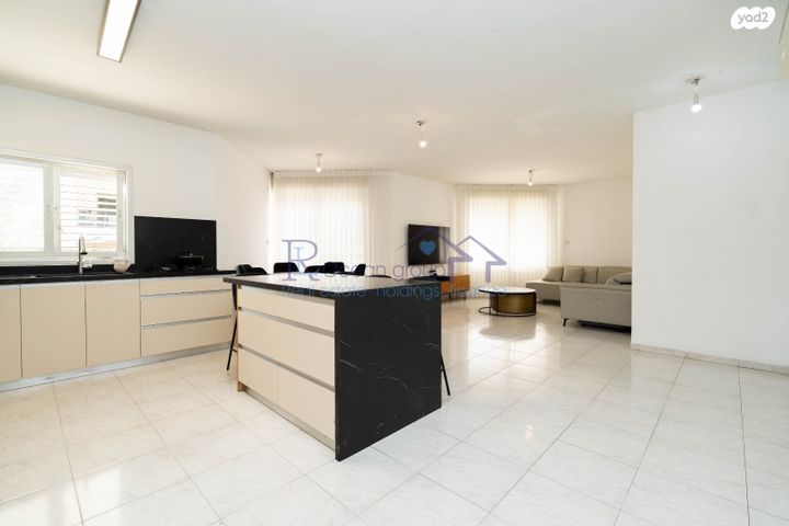 דירה, הבריגדה היהודית 46, גלי הים, נתניה