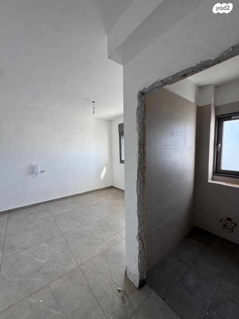 דירה, קרל פופר 8, קרית המדע, נתניה