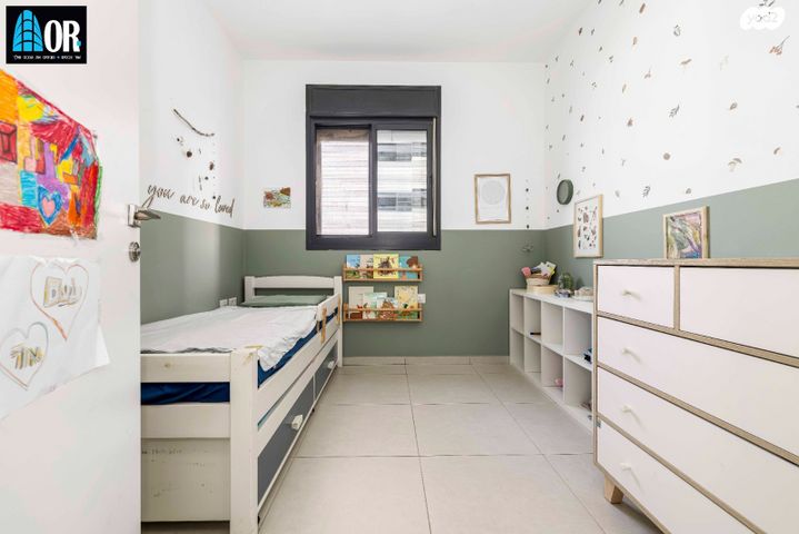 דירה, יעקב תמרי, חצרות המושבה, רחובות