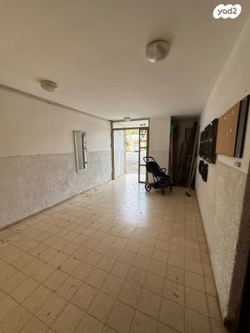 דירה, אבשלום חביב 1, ארמון הנציב, תלפיות מזרח, ירושלים