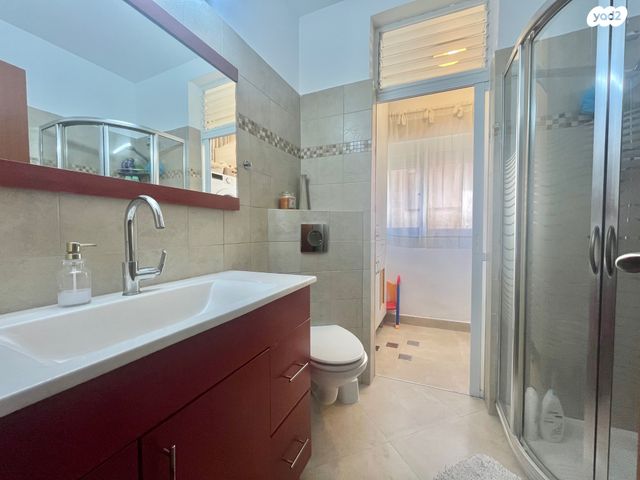 דירה, יוסף נדבה, פסגת זאב, ירושלים