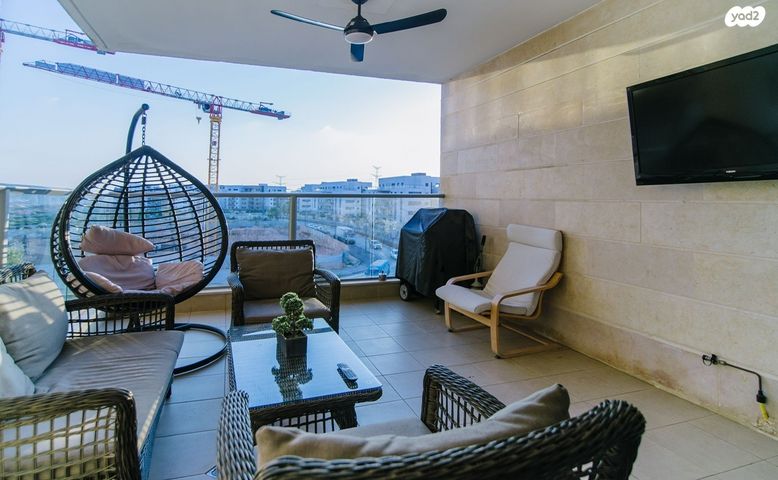 דירה, גולדה מאיר, פסגות אפק, ראש העין