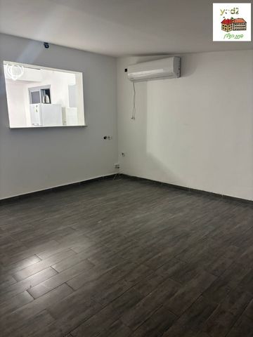 דירה, סעדיה נחום, טירת שלום, נס ציונה