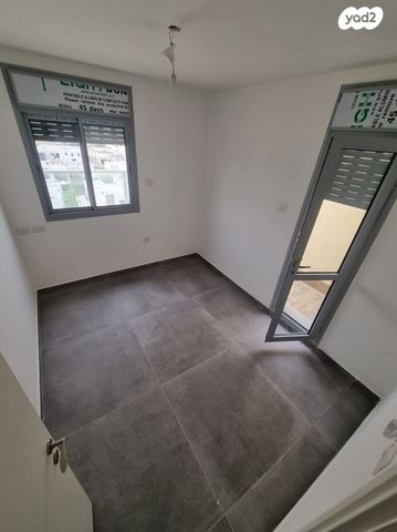 גג/ פנטהאוז, אופקים