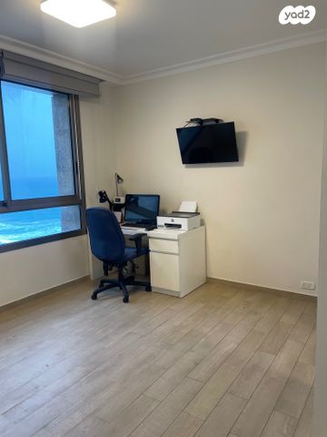 דירה, דוד אלעזר 10, חוף הכרמל, חיפה