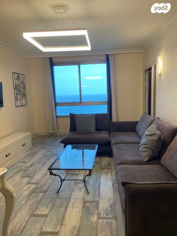 דירה, דוד אלעזר 10, חוף הכרמל, חיפה