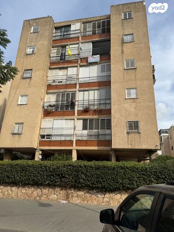 דירה, ג' / מרכז מזרח העיר, רחובות