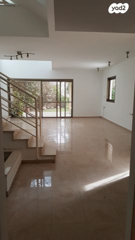 בית פרטי/ קוטג', גולן, רמת השרון