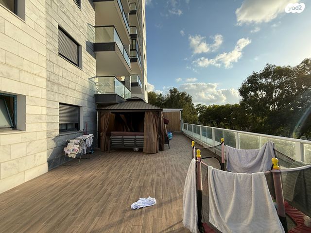 דירת גן, גאולה כהן, גלי ים, קרית ים