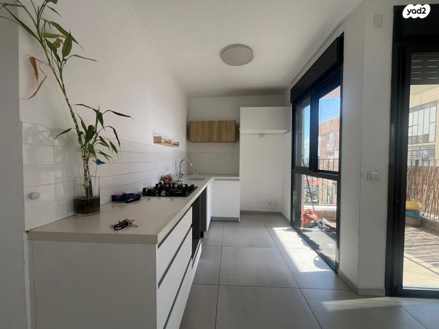 דירה, מרום נווה, רמת יצחק, רמת גן