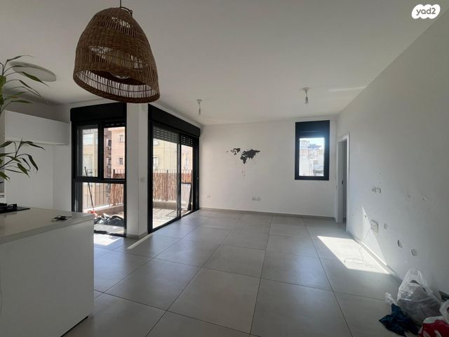 מרום נווה, רמת יצחק