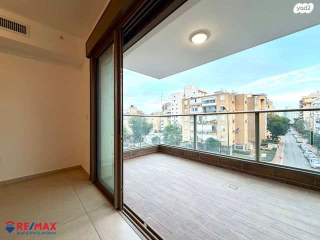 דירה, בורוכוב 5, צפון מערב מרכז העיר, נתניה