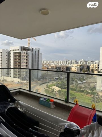 דירה, יצחק שמיר, נווה שרון / שער העיר, נתיבות