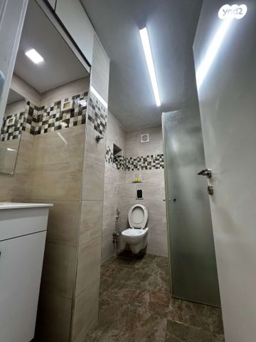 דירה, נווה אליעזר וכפר שלם מזרח, תל אביב יפו