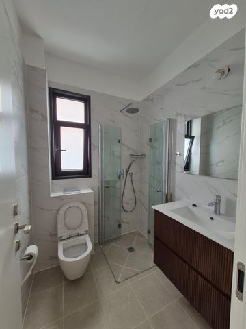 דירה, דרך זאב ז'בוטינסקי, לב המושבה / מרכז העיר, פתח תקווה