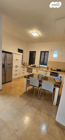 בית פרטי/ קוטג', נווה זיו