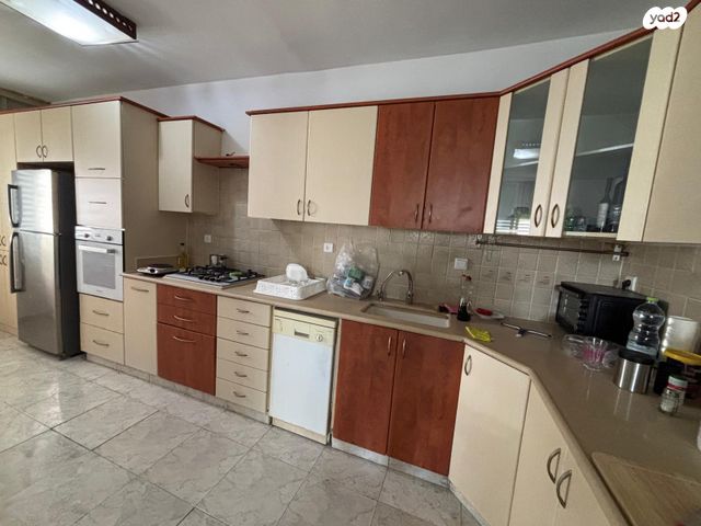 דירה, שדרות ירושלים, מרום נווה, רמת יצחק, רמת גן