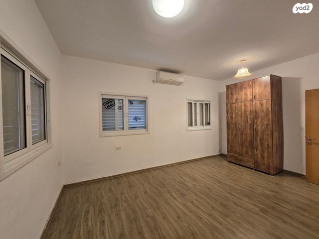 דירה, י.ל. גורדון, מרכז, הרצליה