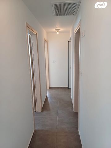 דירה, שדרות רובע יזרעאל 44, רובע יזרעאל סביוני העמק, עפולה