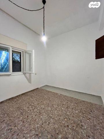 דירה, אוסישקין 32, מוצקין הותיקה, קרית מוצקין