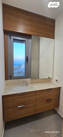 דירה, משה דיין, אפרידר, אשקלון